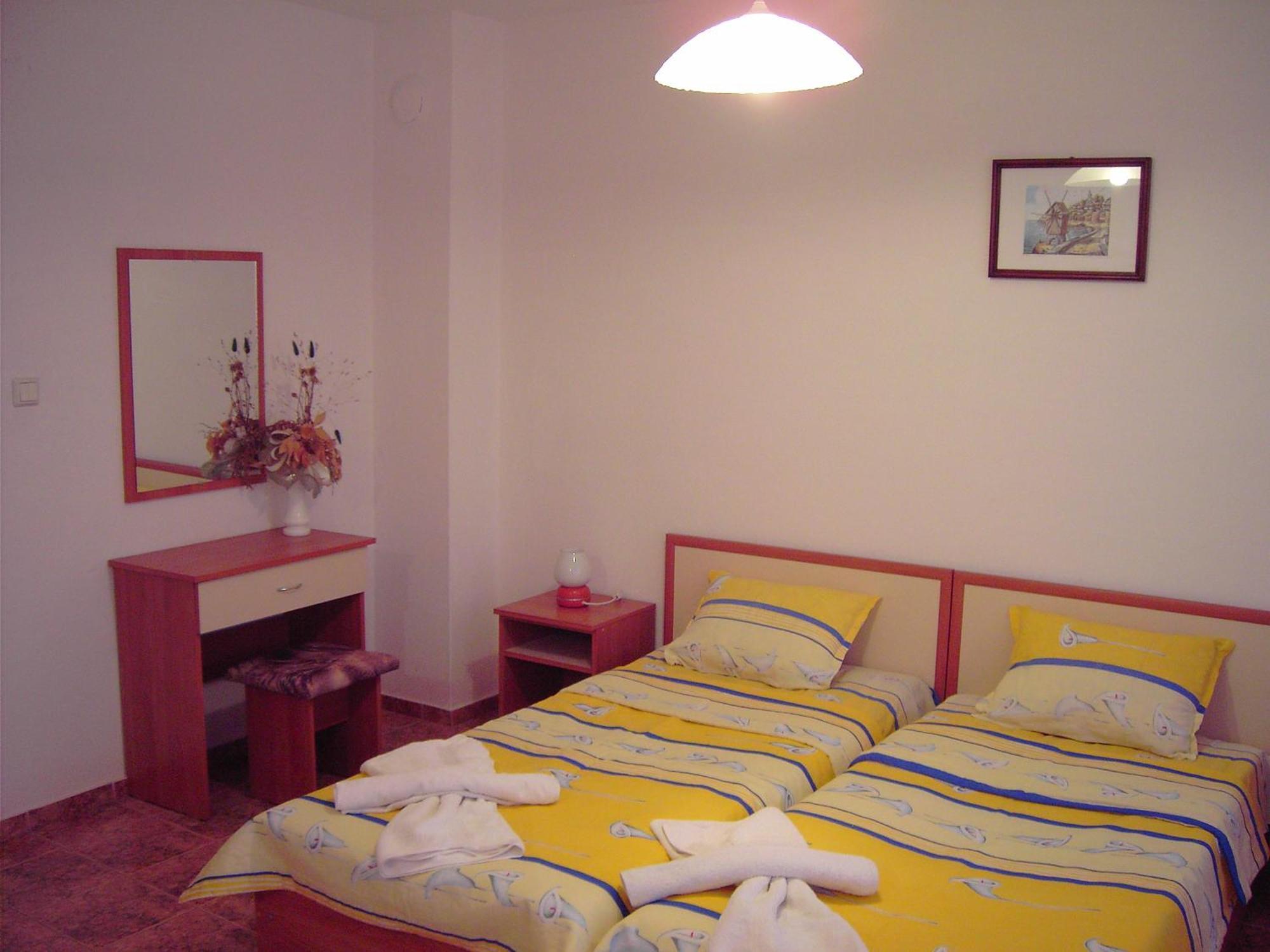 Nelly Guest House Ravda Luaran gambar