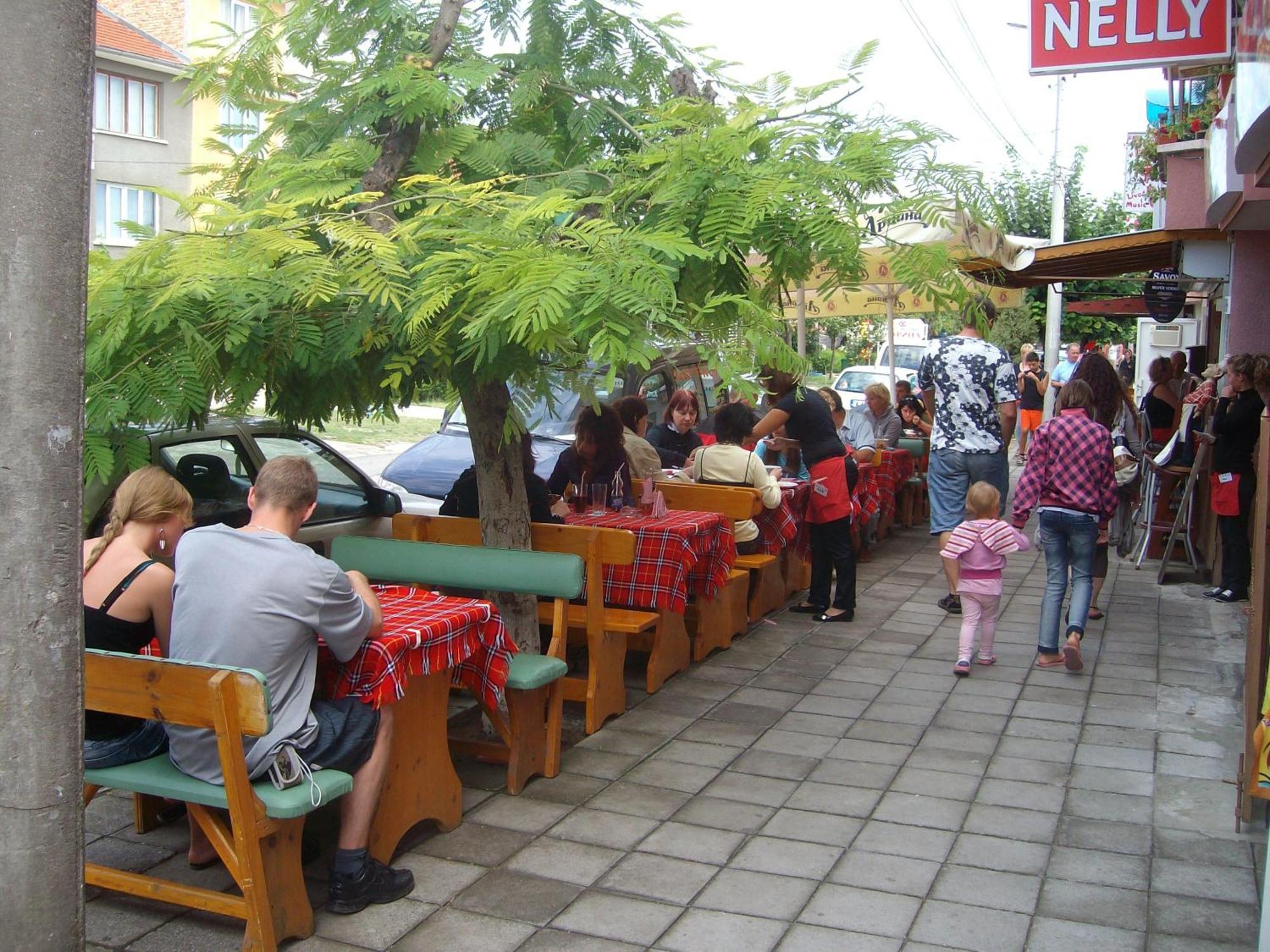Nelly Guest House Ravda Luaran gambar