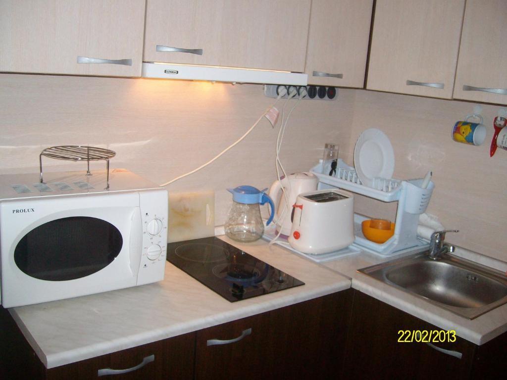 Nelly Guest House Ravda Bilik gambar